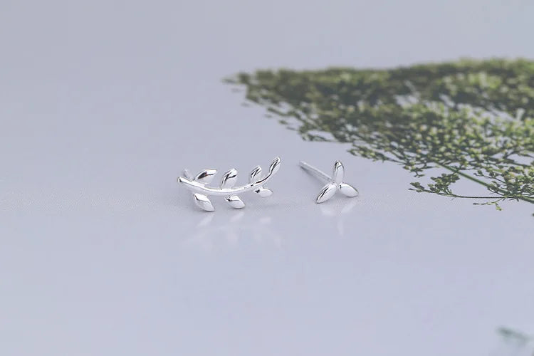 925 Sterlingsilber blättrige Ohrringe