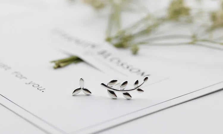 925 Sterlingsilber blättrige Ohrringe