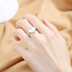 Zahle2 get 3 !!!! Modische Ringe mit geometrischem offenem Design, glänzender schwarzer/weißer Epoxidharz-Rundscheibe und trendigem goldfarbenem Akzent – das perfekte Geschenk. Bild ändert sich links oben - Warenkorb rechts unten scrollen