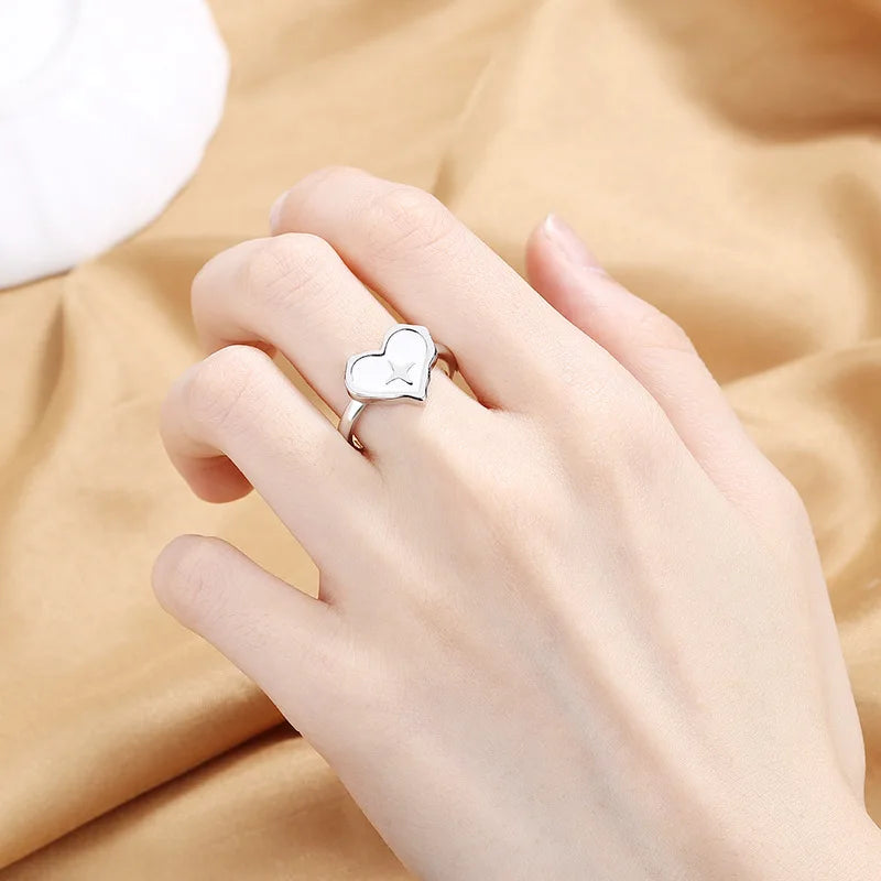 Zahle2 get 3 !!!! Modische Ringe mit geometrischem offenem Design, glänzender schwarzer/weißer Epoxidharz-Rundscheibe und trendigem goldfarbenem Akzent – das perfekte Geschenk. Bild ändert sich links oben - Warenkorb rechts unten scrollen