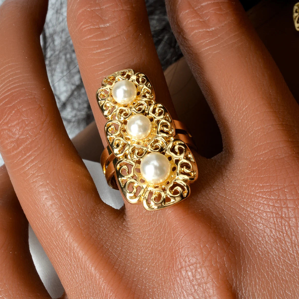 Luxus-Schmuckset für Damen im Dubai-Stil – Elegante Perlen-Halskette mit passendem Armband, Ring und Ohrringen