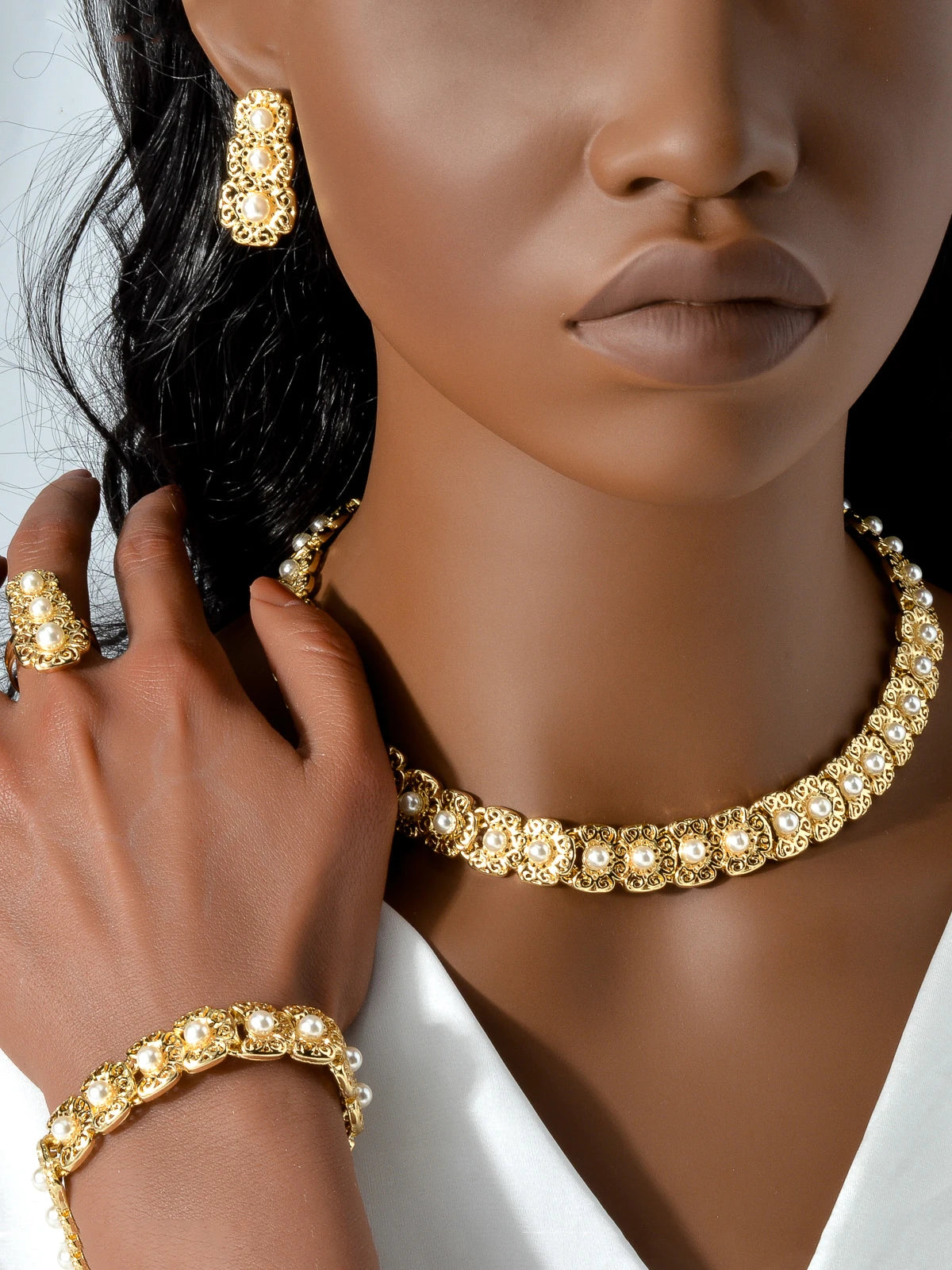 Luxus-Schmuckset für Damen im Dubai-Stil – Elegante Perlen-Halskette mit passendem Armband, Ring und Ohrringen