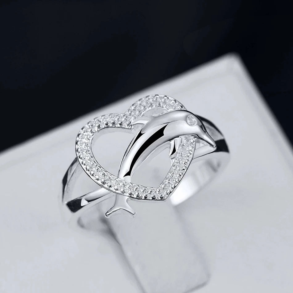 Hochwertiger 925 Sterling Silber Ring – Feines Design mit Delfinen und Herzmotiv.