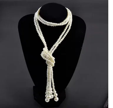 1920er Jahre Perlenkette – Modische Imitationsperlen im Gatsby-Stil, Vintage-Schmuck und Kostüm-Accessoire