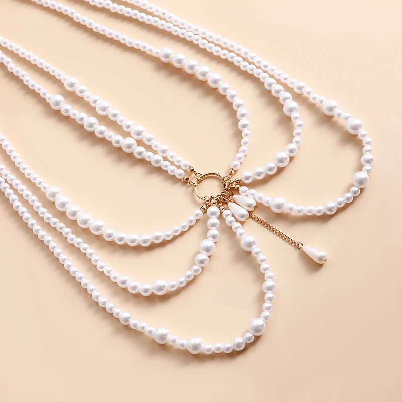 Eleganter Taillengürtel mit Imitationsperlen und Quasten