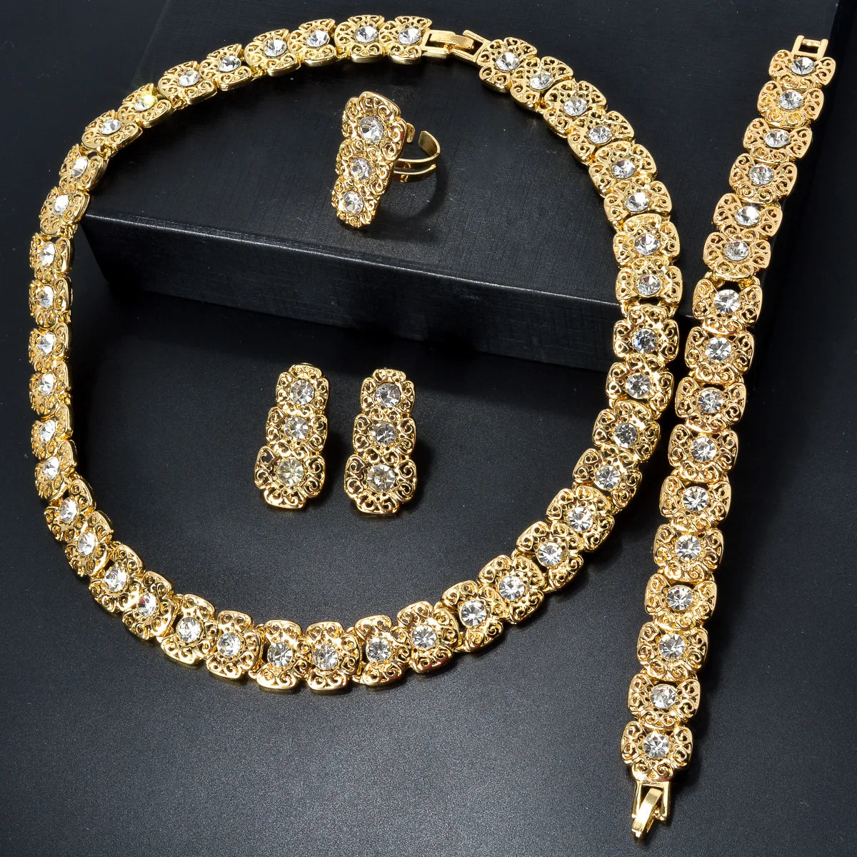 Luxus-Schmuckset für Damen im Dubai-Stil – Elegante Perlen-Halskette mit passendem Armband, Ring und Ohrringen